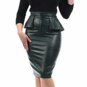 Collectif by Aida Zak- Retro pin up style green leather pencil skirt